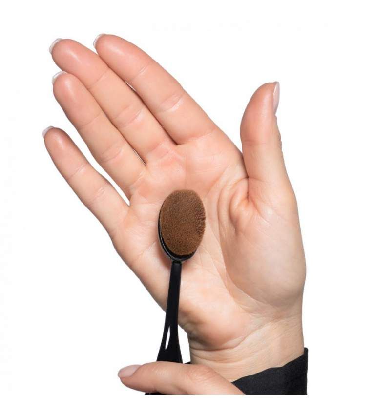 Artdeco Medium Oval Brush Premium Quality