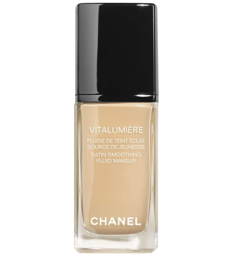 Chanel Vitalumiere Satin Smoothing Fluid Makeup