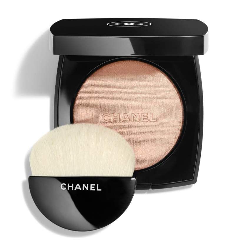 Chanel Poudre Lumiere Highlighting Powder