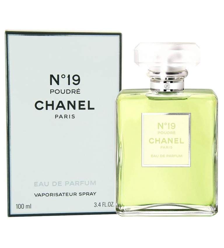 Chanel Chanel No 19 Poudre