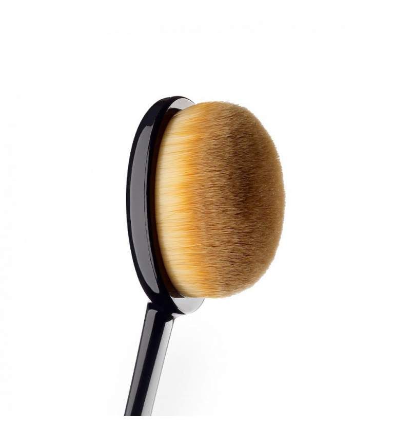 Artdeco Medium Oval Brush Premium Quality