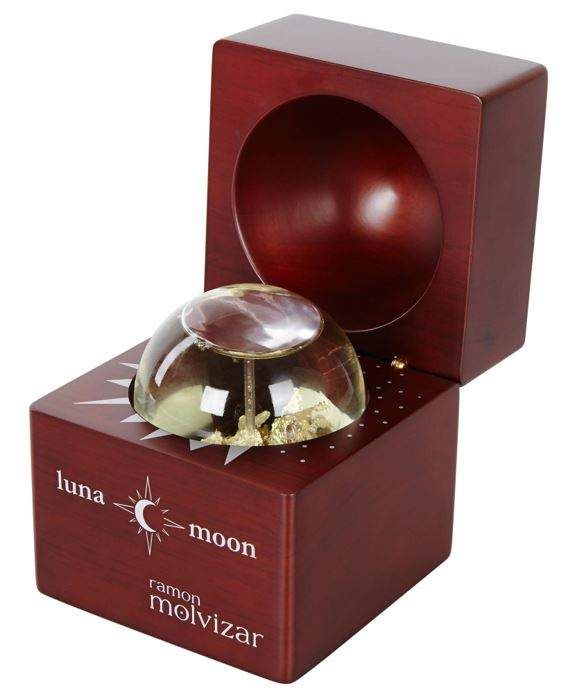 Ramon Molvizar Luna Moon