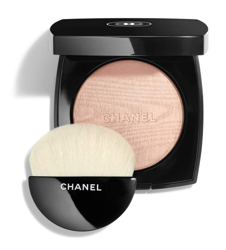 Chanel Poudre Lumiere Highlighting Powder